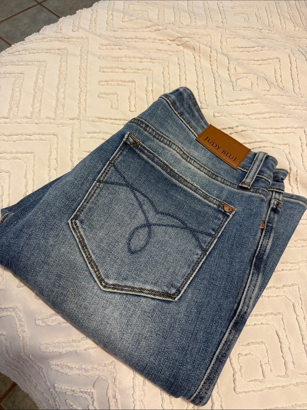 Judy Blue Mid Wash Boot Cut Jeans - Classic Blue (Never been worn)